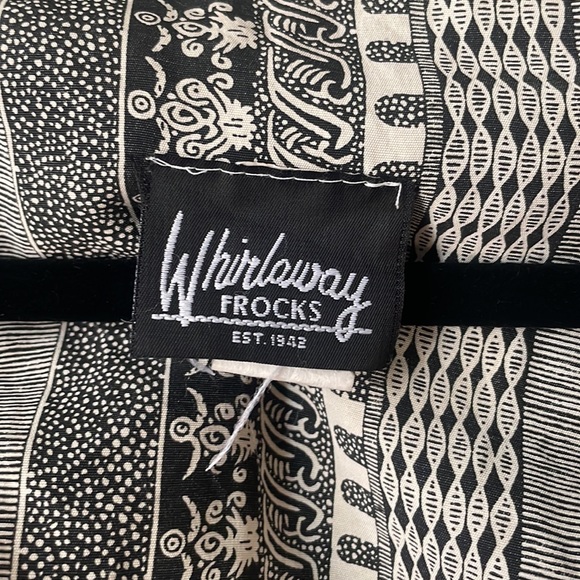 Vintage Whirlway Frocks button down blazer style blouse with gorgeous buttons - Picture 4 of 8